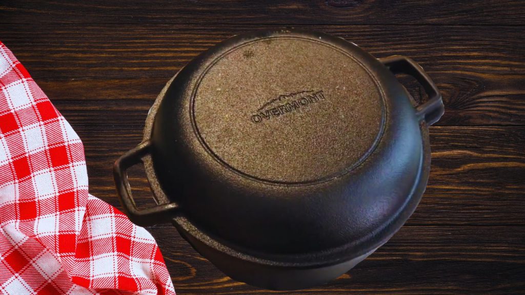 Durability and Performance of Overmont 2-in-1 Cast Iron Dutch Oven