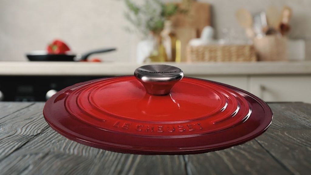 lid fit of Le Creuset Dutch Oven