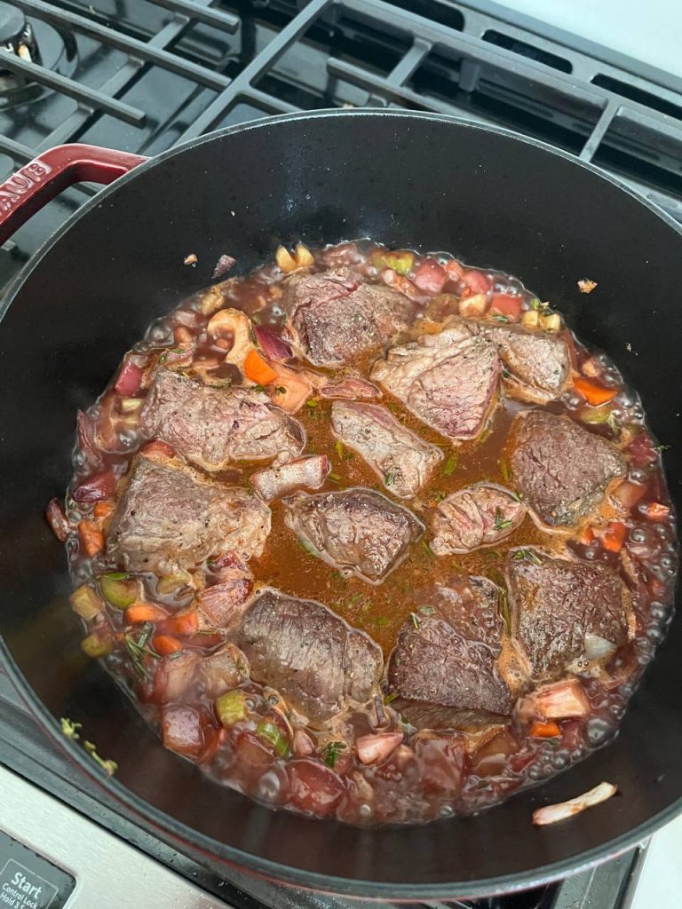 I am cooking Red Wine Braised Short Ribs for the dutch oven review