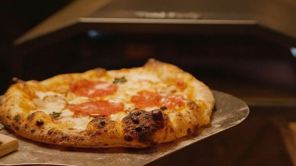 How We Tested pizza Margherita Ooni Fyra 12 VS Bakebros 14