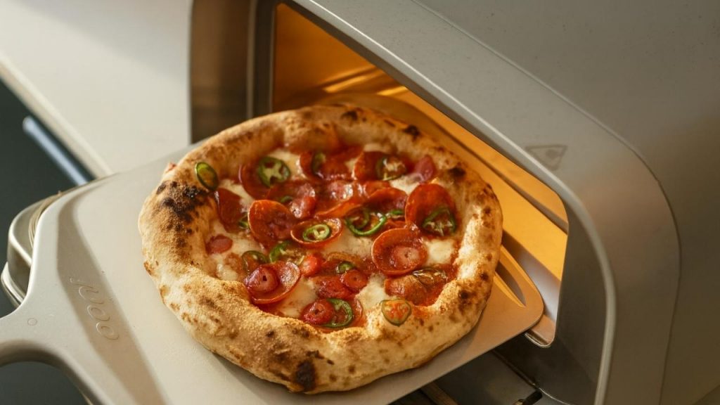How Long Does it Take to Cook Pizza in Ooni Volt 2 Electric Pizza Oven?